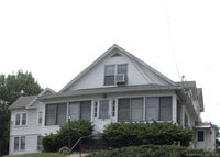 Building Photo - 148 Beecher St