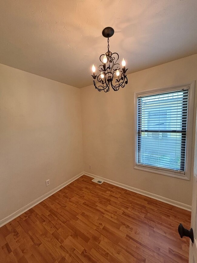 Building Photo - HOUSE ON 16TH STREET (P#136)