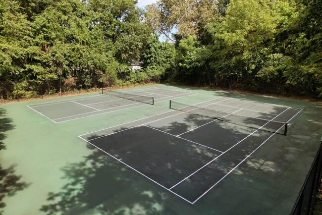 Tennis court - 220 Main St