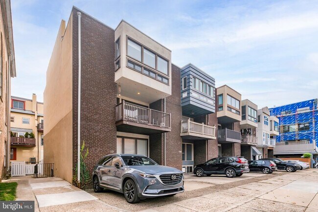 Building Photo - 1126 Lombard St