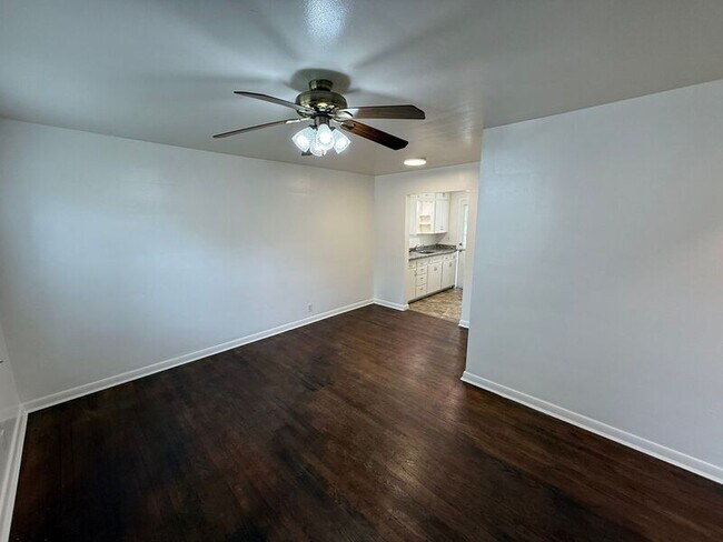 Building Photo - 392 17th St SE