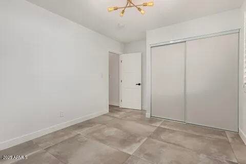 Building Photo - 8737 E Fairmount Ave