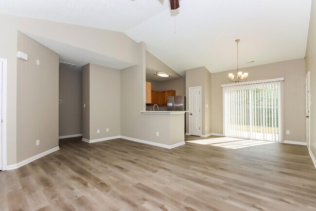 Building Photo - 107 Peterborough Dr