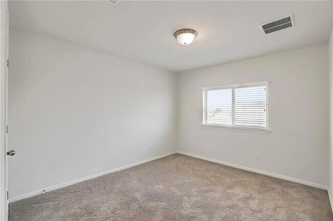 Building Photo - 541 Palmilla St