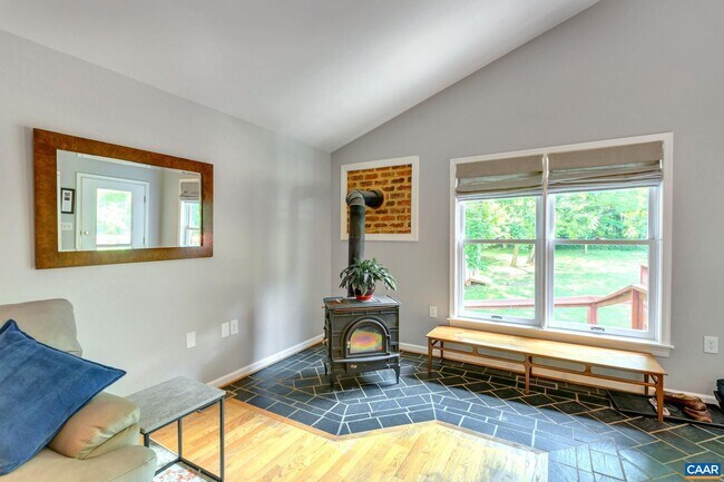 Building Photo - 2915 N Garden Ln