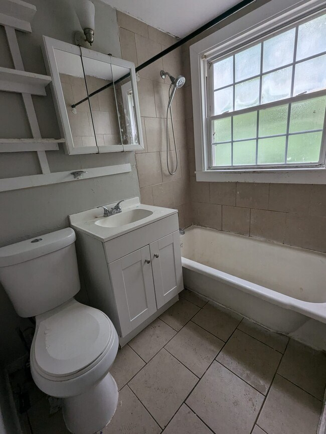 Building Photo - 30 Hilltop Rd