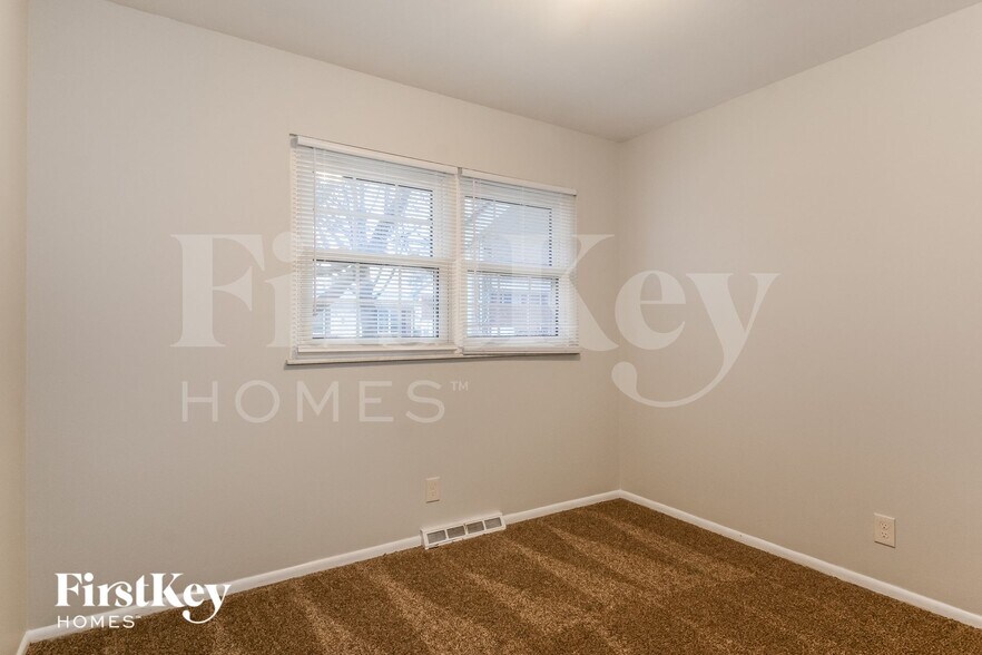 Building Photo - 10522 Copperfield Dr