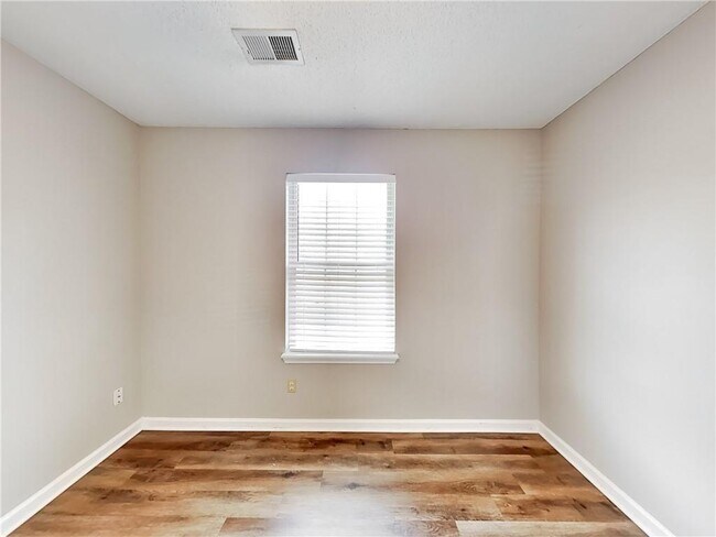 Building Photo - 2755 Ivey Park Dr