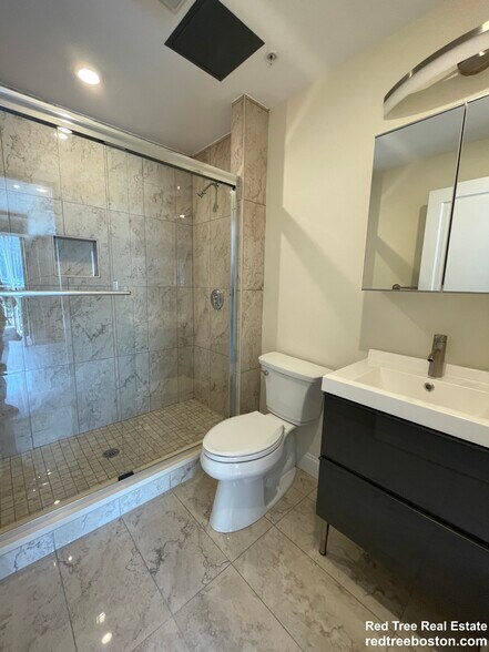 Building Photo - 1028a Commonwealth Ave