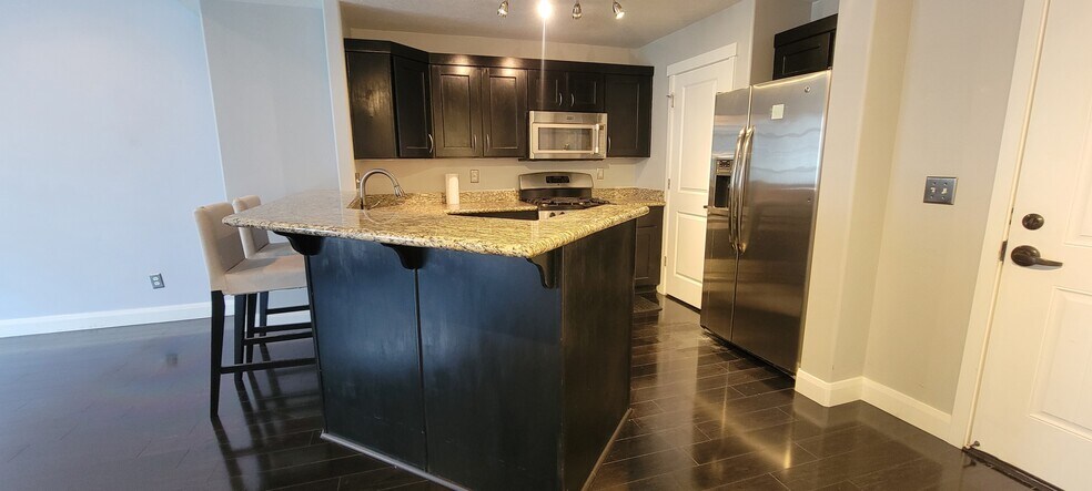 Building Photo - 4276 S Main St