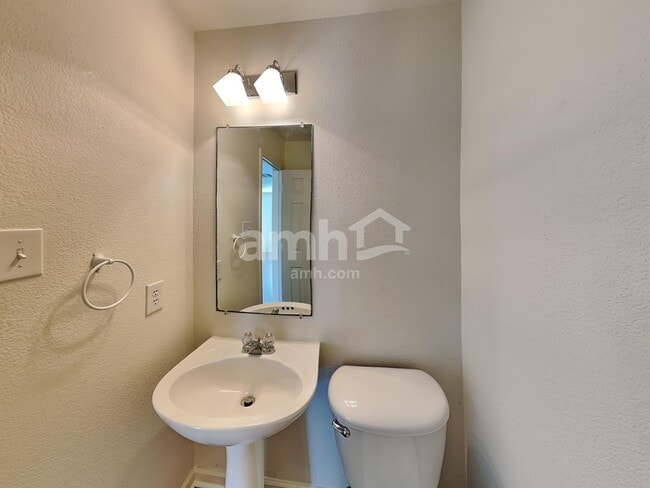 Building Photo - 9213 Whistlewood Dr