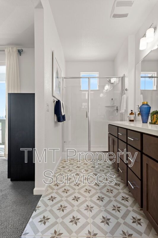 Building Photo - 2954 Valbonne Walk