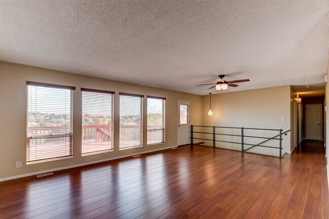 Building Photo - 4 bedroom 2 bathroom home for rent in Prescott