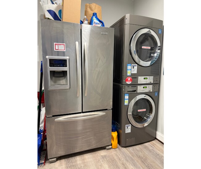 Building Photo - 3523 Edmondson Ave