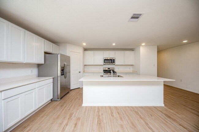 Building Photo - 27122 River Birch Ridge Dr