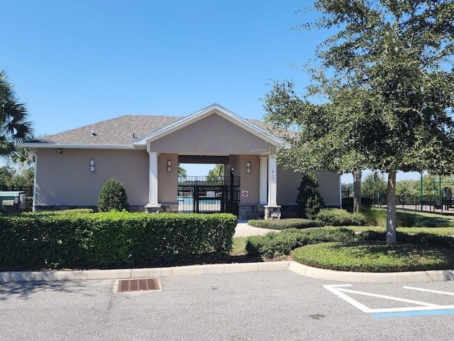 Building Photo - 309 Irving Bend Dr