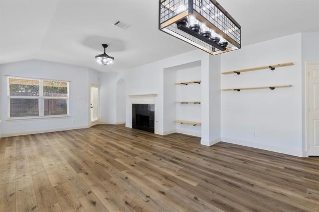 Building Photo - 3309 Willow Springs Dr