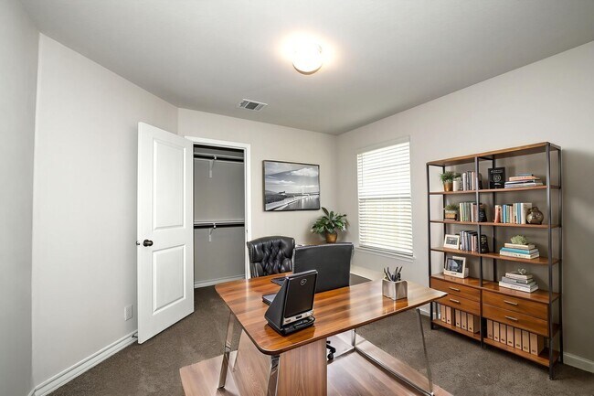 Building Photo - 13035 Minuet Sway