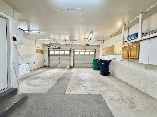 Building Photo - 2455 E 3700 N