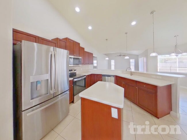 Building Photo - 4090 W Price Blvd