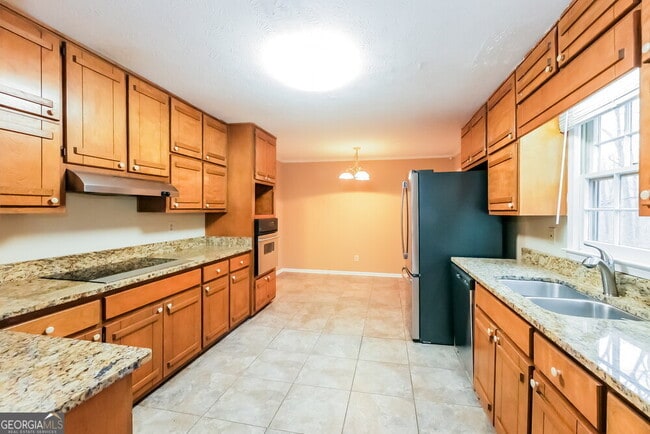Building Photo - 240 Brookclear Ln