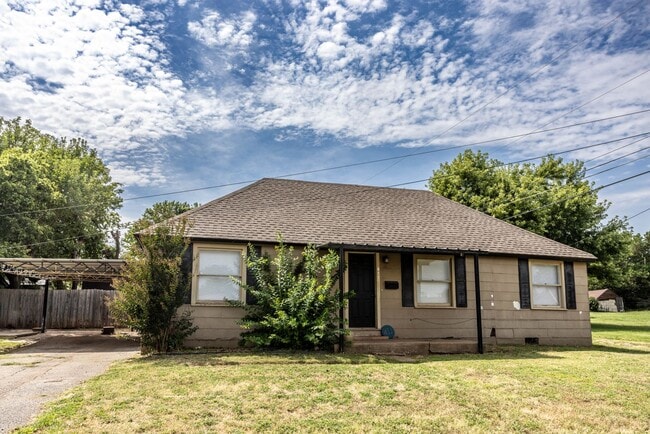 Primary Photo - Single family 2 bed 1 bath home near SWOSU