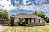 Building Photo - Single family 2 bed 1 bath home near SWOSU