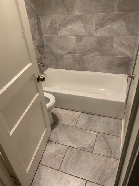 Building Photo - 2413 Emmett Ave