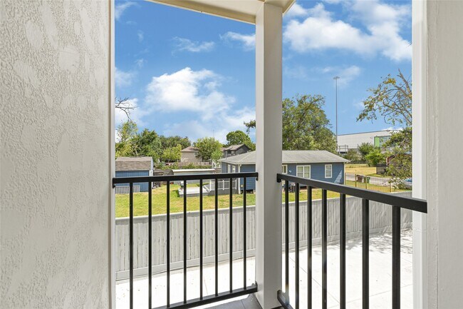 Building Photo - 3808 Yale St