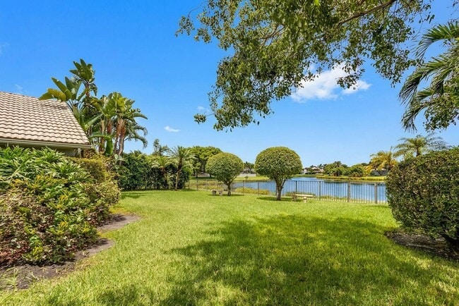 Building Photo - 6448 Blue Bay Cir