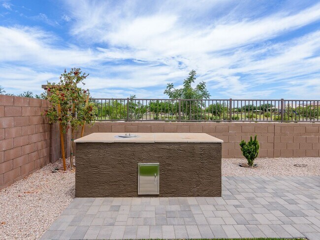 Building Photo - 4 Bedroom Single Family Home in Queen Creek