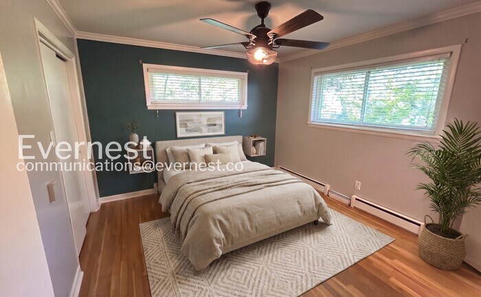 Building Photo - 826 Claremont Ct