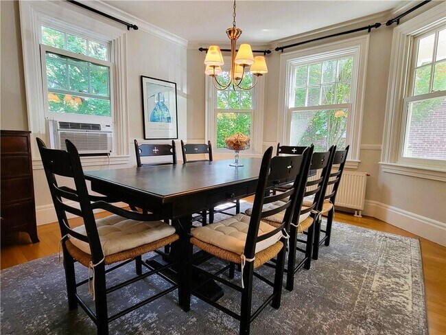 Building Photo - 60 Prairie Ave