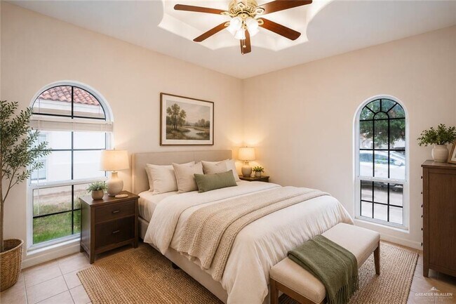 Building Photo - 10 Buena Vista Dr