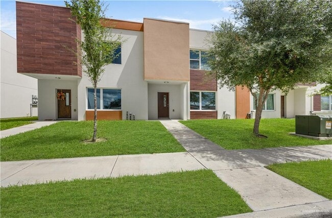 Primary Photo - 2600 Mimosa St