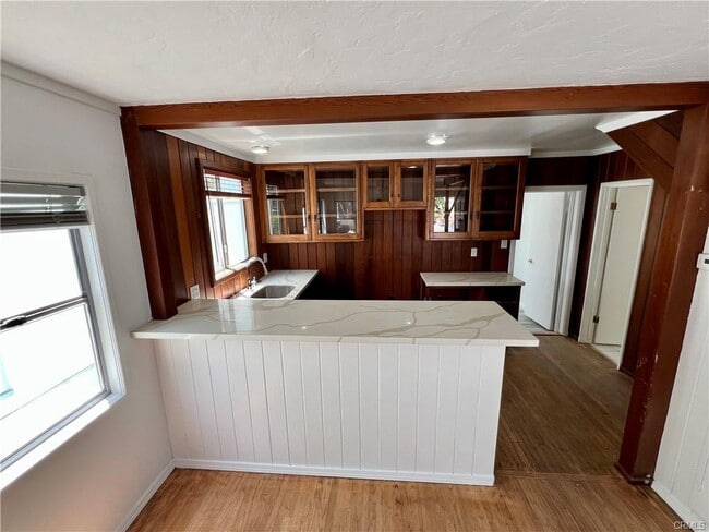 Building Photo - 3217 Alma Ave