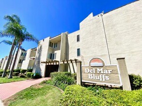 Building Photo - FOR RENT 2Br/2Ba 804 Sf  Second Floor Condo Located In The Highly Desirable Del Mar Bluffs Comple...