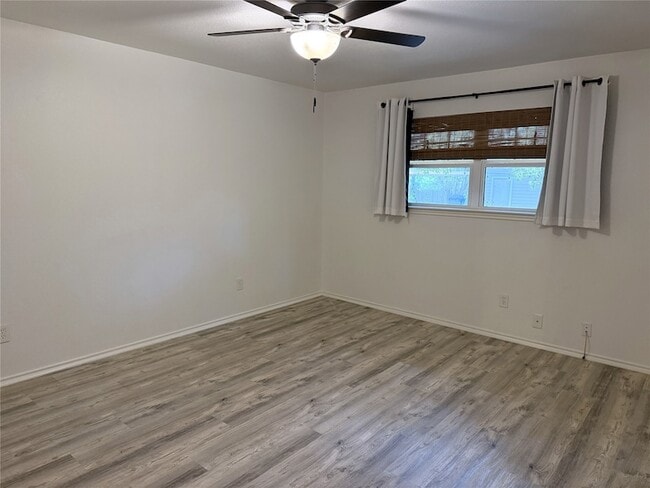 Building Photo - 3412 Timberline Dr
