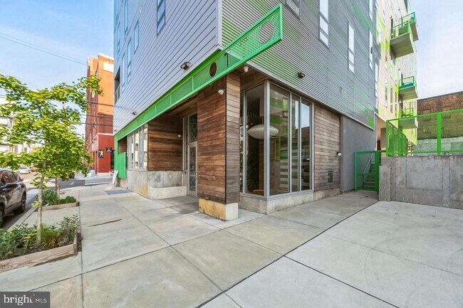 Building Photo - 1501 N 31st St