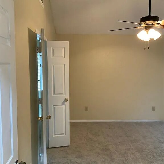 Building Photo - 624 Beatty Dr