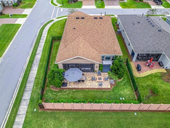 Building Photo - 5672 NW 40th Pl