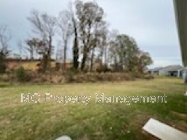 Building Photo - 3024 Findley Rd