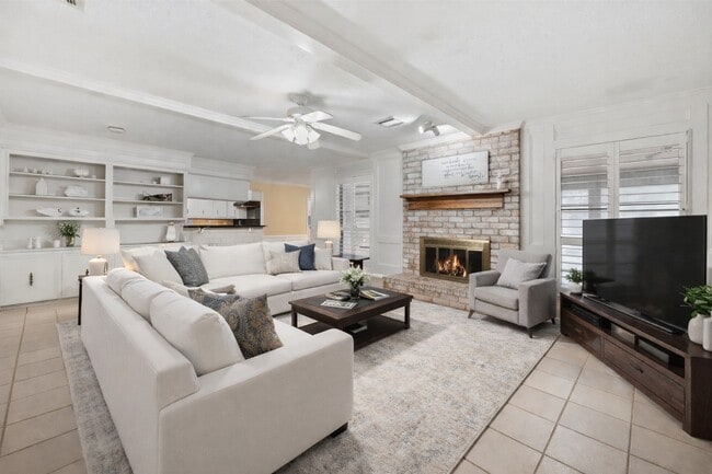 Building Photo - 17814 Theiss Mail Rte Rd