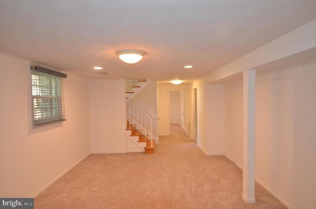 Building Photo - 5407 Manorfield Rd