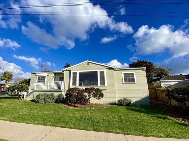 Building Photo - 4491 Coronado Ave