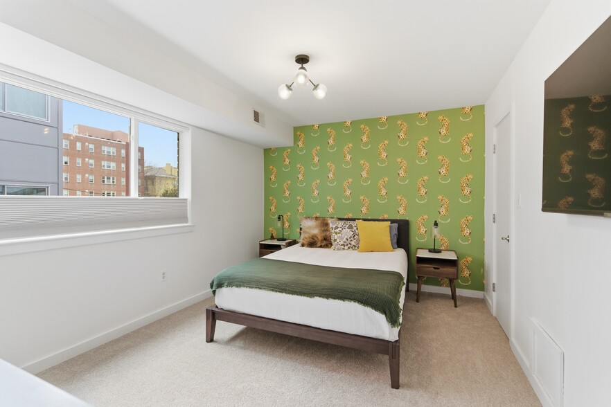 Building Photo - 1439 Chapin St NW