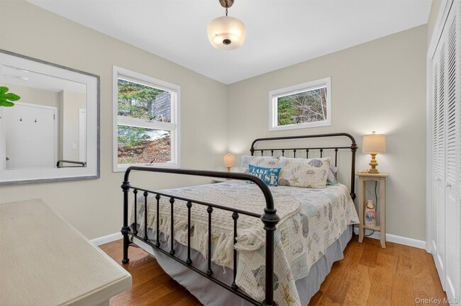 Building Photo - 34 Twin Lakes Rd