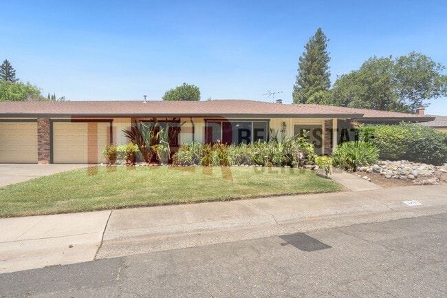 Building Photo - 4891 Kipling Dr