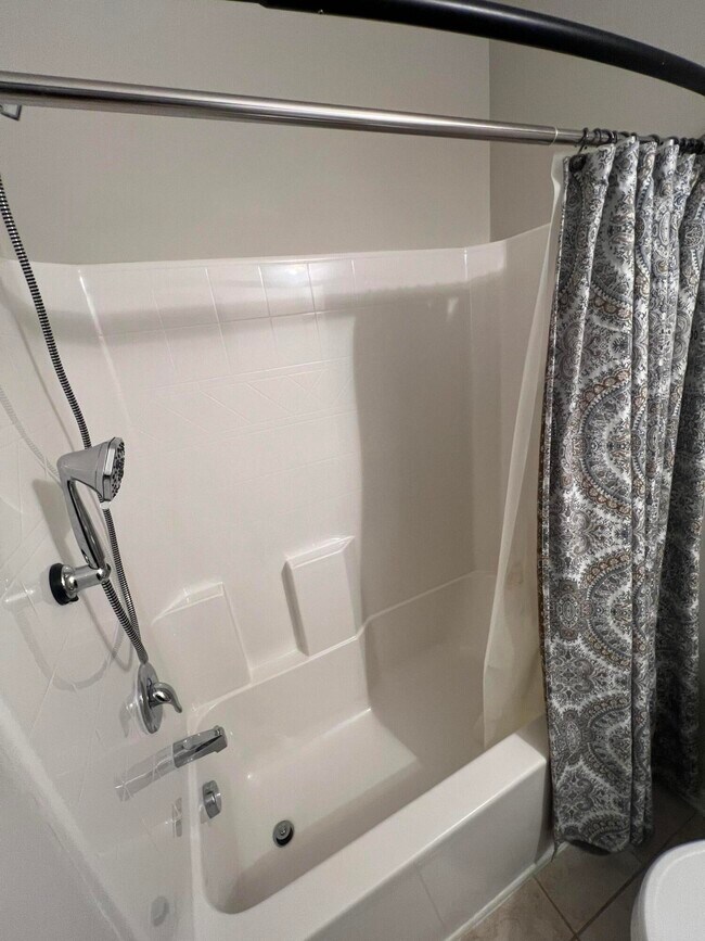 Building Photo - 3177 Mayflower Ln