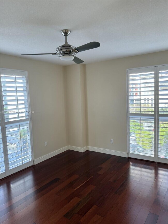 Building Photo - 7275 SW 89th St